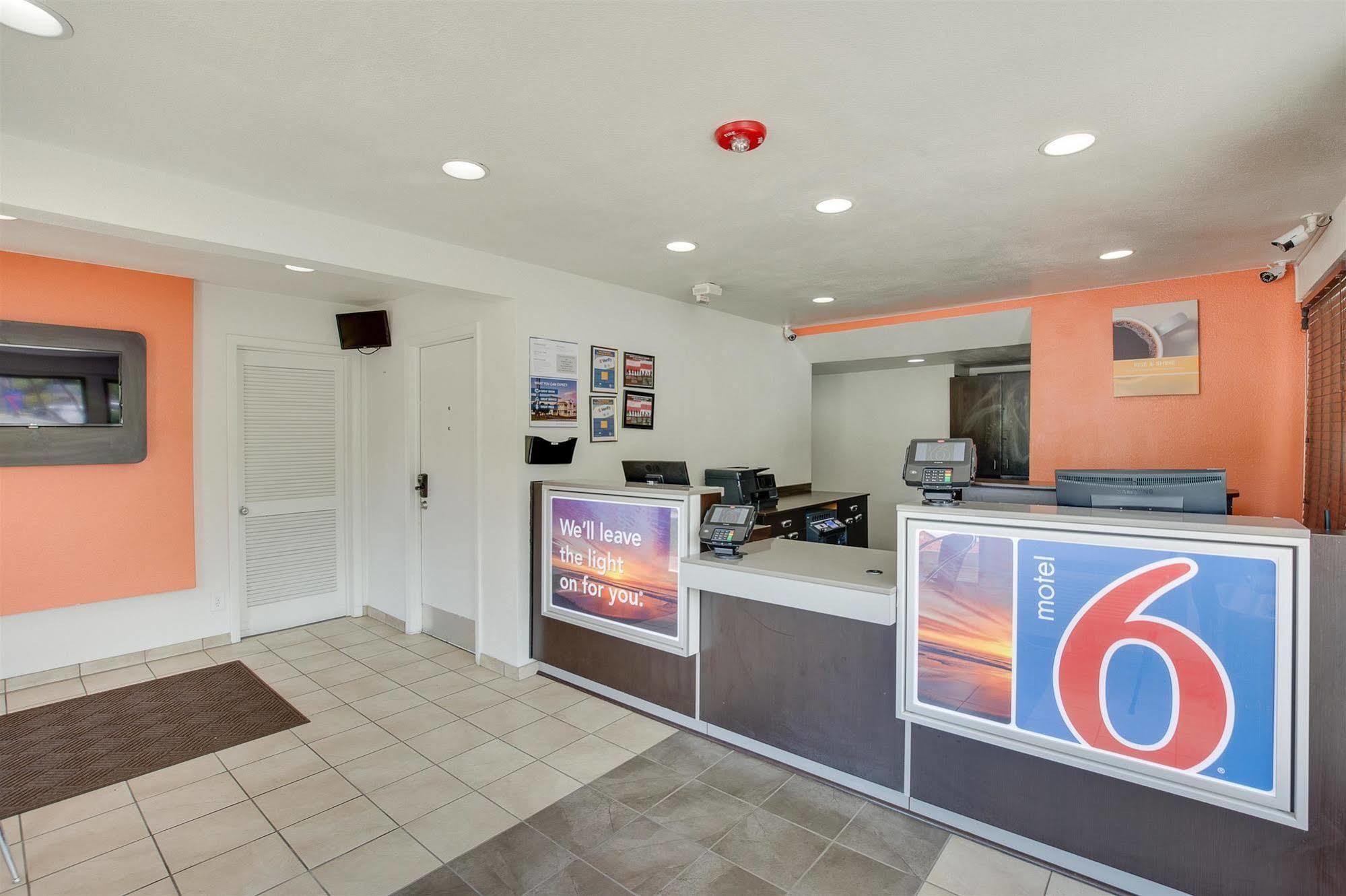 Motel 6-Columbia, Sc - West Bagian luar foto